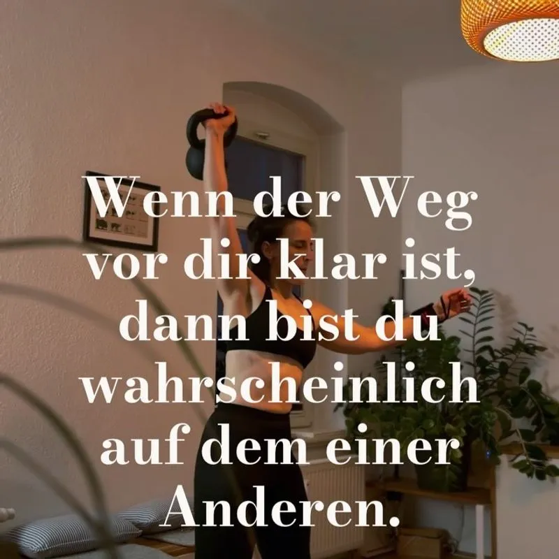 Instagram-Beitrag von @happy.lipo: Mache einfach die folgenden 5 Schritte und *zack* bist du dein Lipödem los.